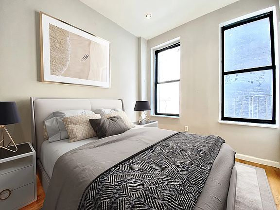2nd image of 932 Amsterdam Ave #3R