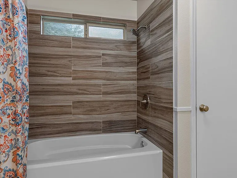 206 Evergreen Cir — Photo 18