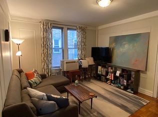 29-15 Dorothy Pl #2R, Astoria, NY 11102