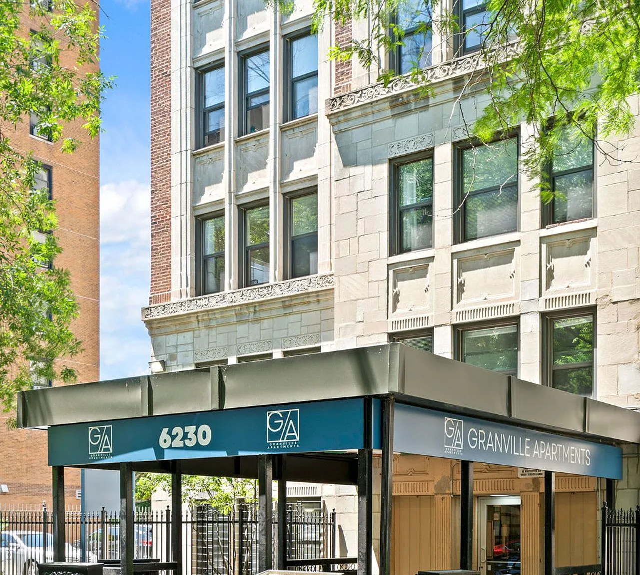 Granville Apartments — Photo 1
