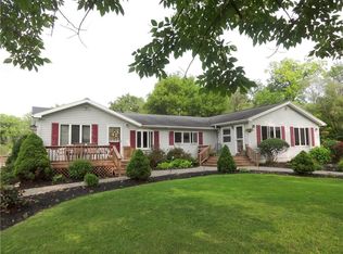 7096 Dryer Rd, Victor, NY 14564