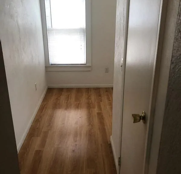 63 Schubert St #2R — Photo 1
