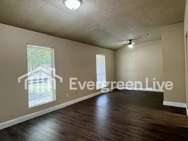 100 Swing Ct — Photo 4