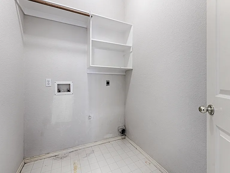 7512 Vineyard Dr — Photo 20