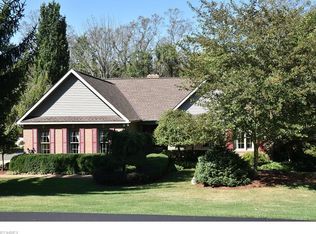 3145 Sebaugh Dr, Zanesville, OH 43701