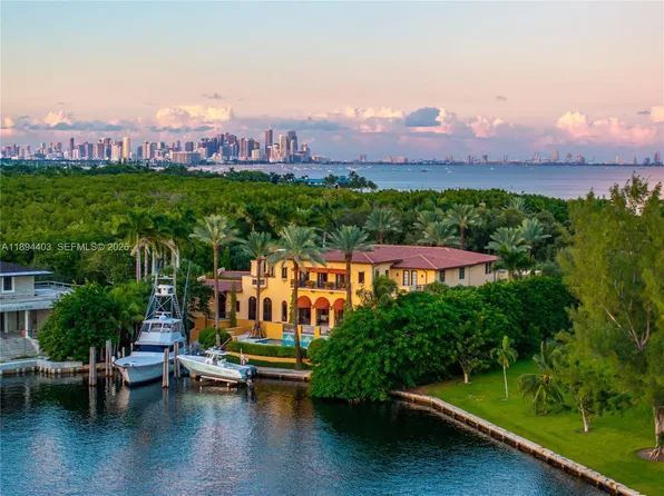 50 Casuarina Concourse, Coral Gables, FL 33143