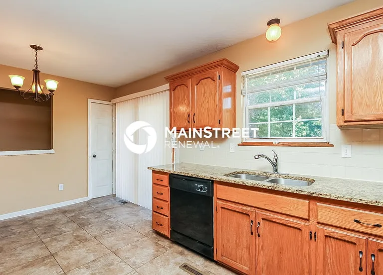 18508 E Blackhawk Trl — Photo 6