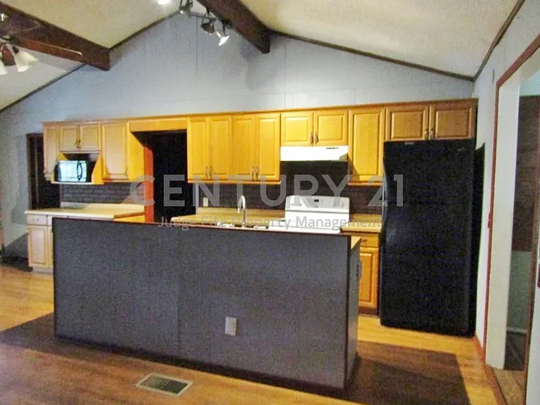 1117 Woodland Trl — Photo 4