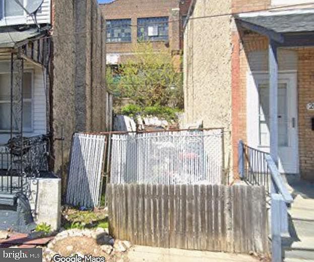 1st image of 2675 Deacon St