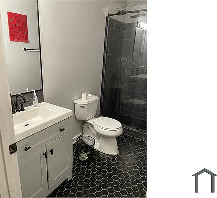 6 bed, 2662 sqft, $3,200 — Photo 3