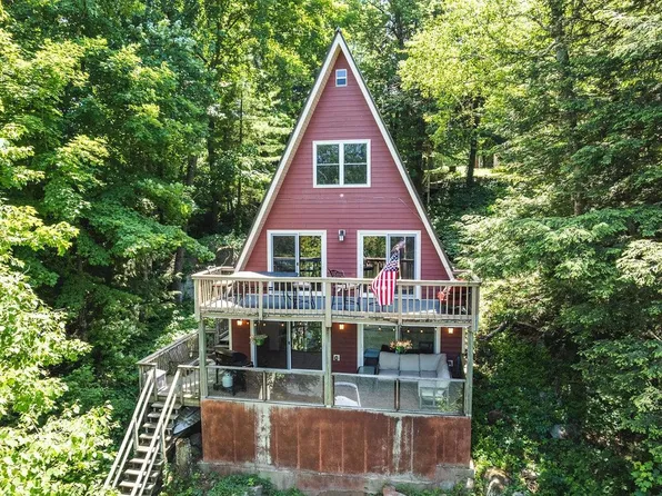 E4520 West Redstone Drive, La Valle, WI 53941