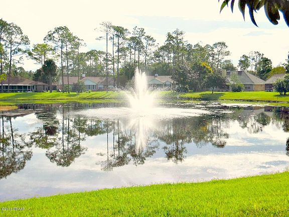 3rd image of 16 Carriage Creek Way