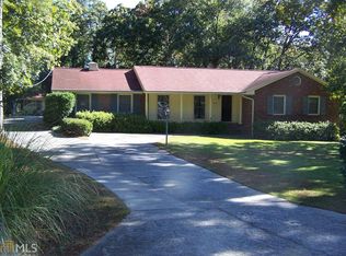 1264 Robinwood Ln, Elberton, GA 30635