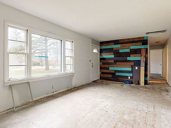 2nd image of 1229 S Lawler Ave