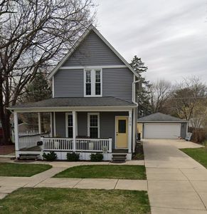 305 E 2nd St, East Dundee, IL, 60118