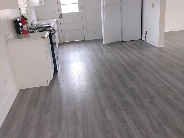 2512 Prince St — Photo 4