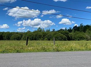 8910 Sesh Rd, Clarence Center, NY 14032