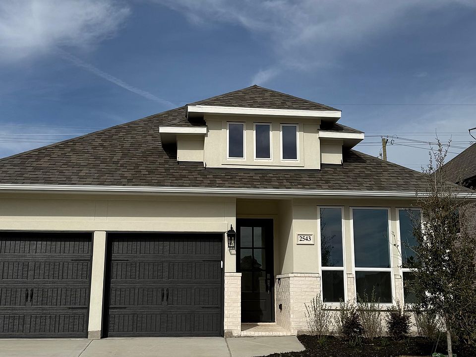 1st image of 2543 Auburn St #1