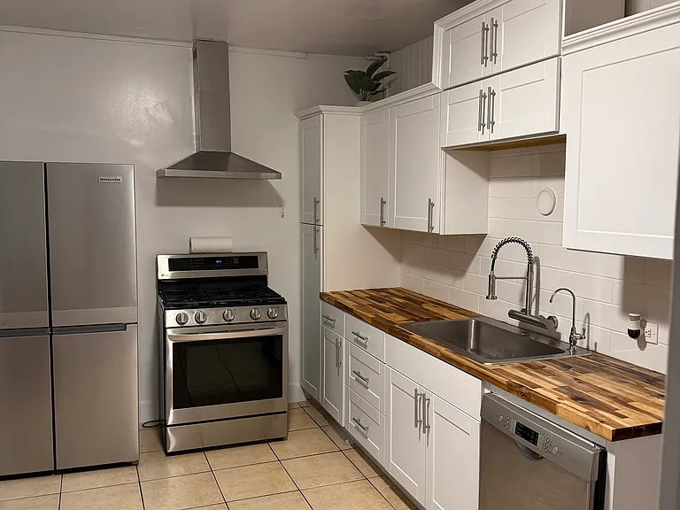 2 Willow Ave — Photo 7