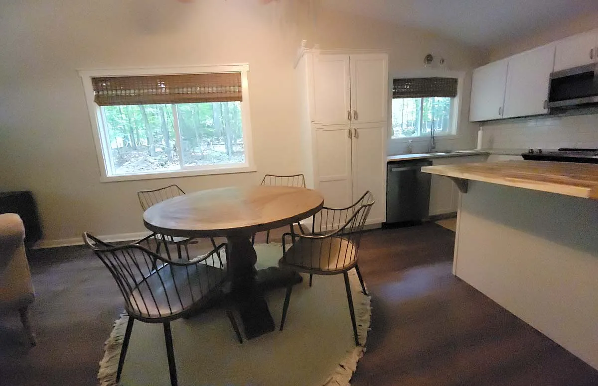2 bed, 929 sqft, $1,600 — Photo 3