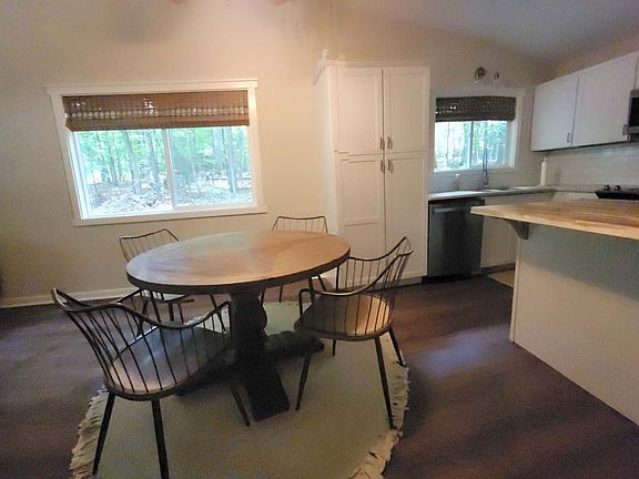 3rd image of 291 Tall Oaks Rd #A