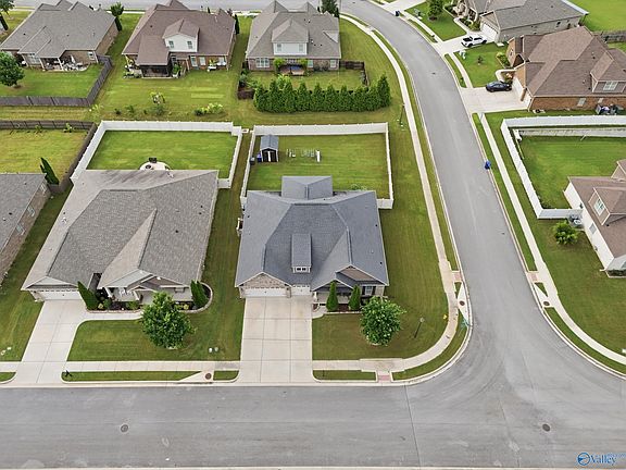 4th image of 506 Creek Bed Cir NW