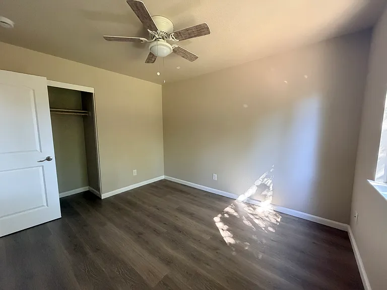 2nd bedroom.