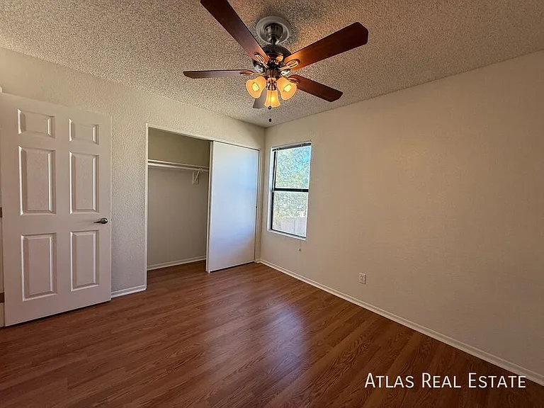 465 W Ivyglen St #3-205 — Photo 4