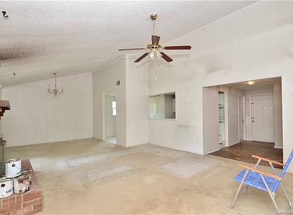 3rd image of 7121 Wannamaker Ln