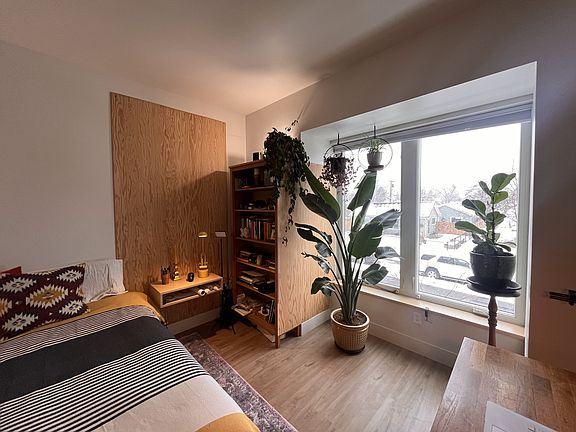 5th image of 111 & 113 W Sussex Ave #200