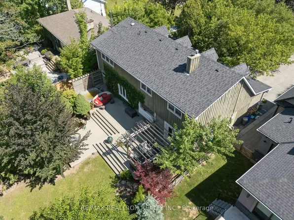 14 Rougecrest Dr, Markham, ON L3P 3B6