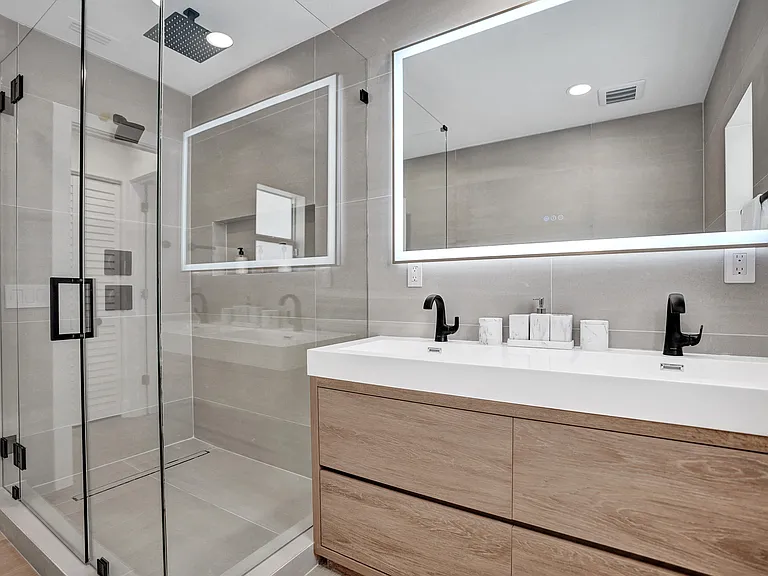 885 Nafa Dr — Photo 68