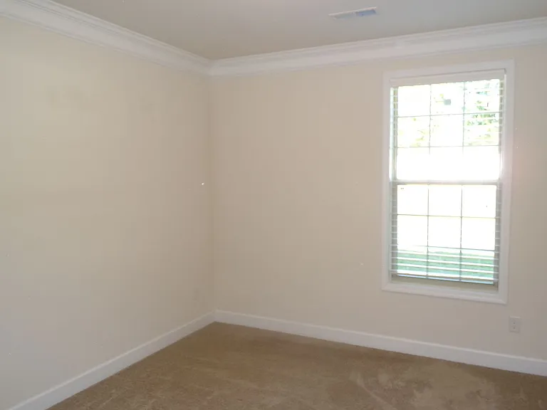 1419 Sawyer Ave — Photo 17