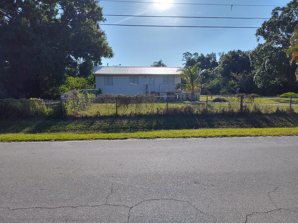 5700 Carter Rd