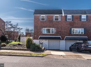 406 Burgess St, Philadelphia, PA 19116