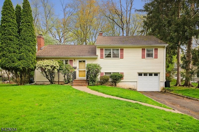 1st image of 22 Springbrook Rd