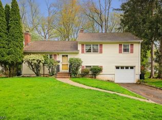 22 Springbrook Rd, Livingston, NJ 07039