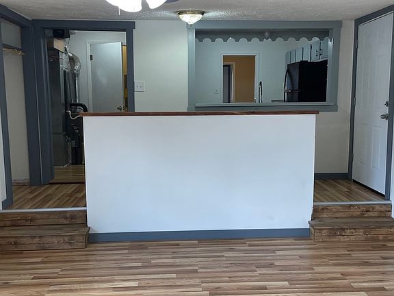 4th image of 746 Mount Mission Rd