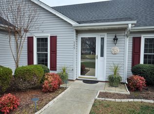 549 Adams Gate Rd, Winston Salem, NC 27107