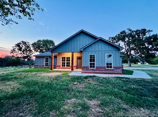 482 N 2nd Ave, Durant, OK 74701