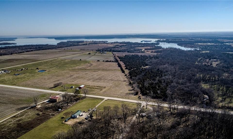 1st image of 26552 Waverly Rd