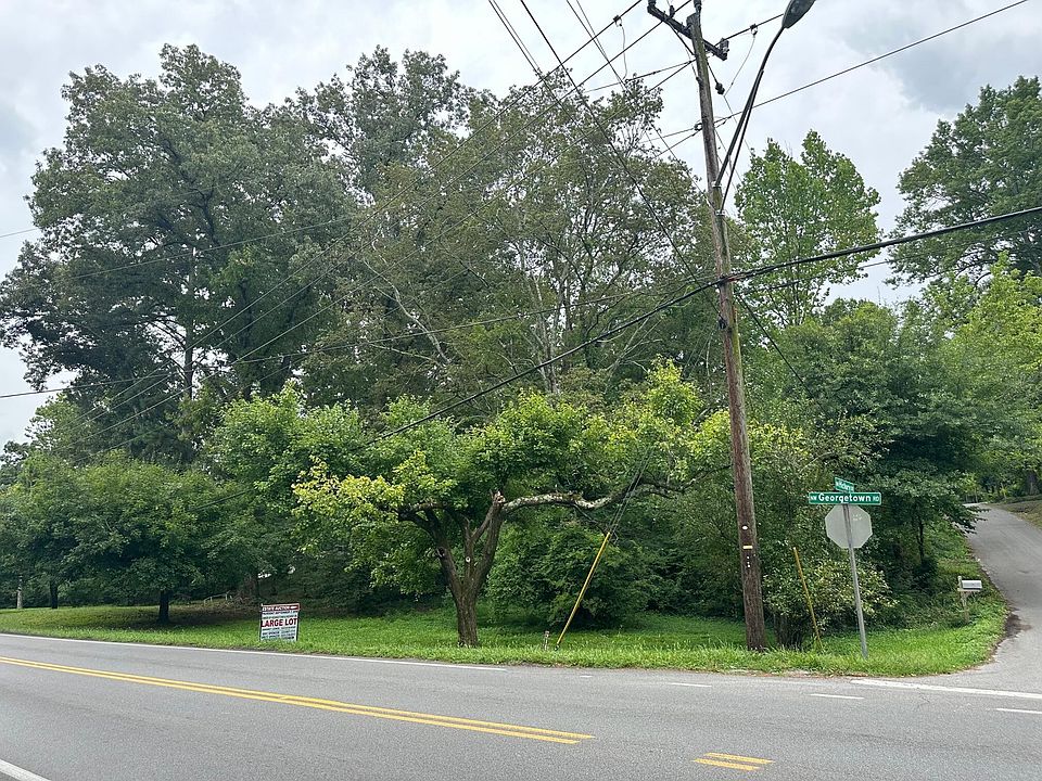 2nd image of 2113 Georgetown Rd NW