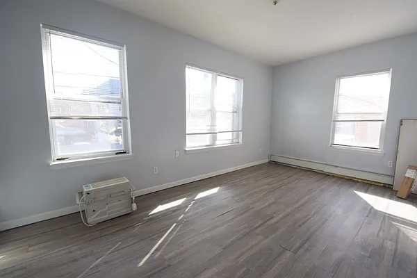 Rented by Douglas Elliman | media 4