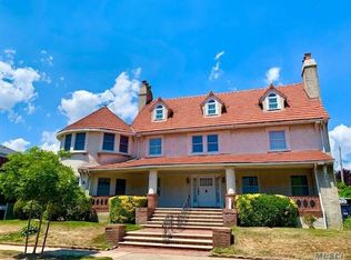 253 W Penn St, Long Beach, NY 11561