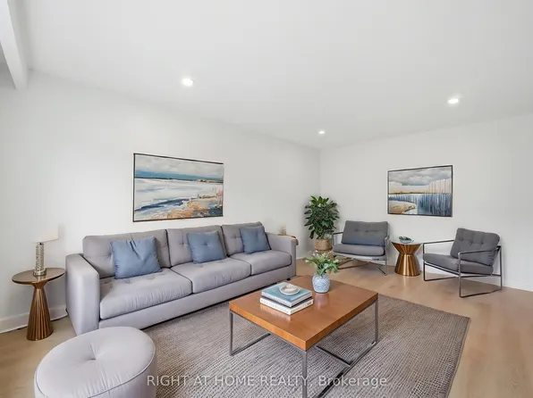 839 Glen St, Oshawa, ON L1J 3T9