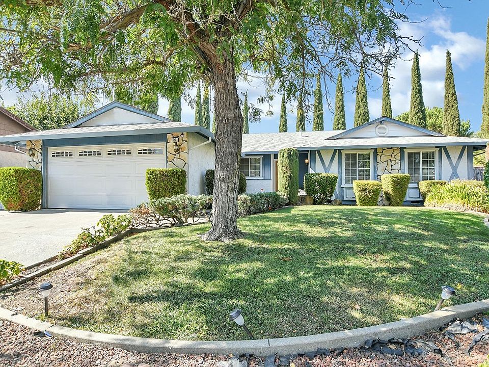 1st image of 150 Alonzo Ct
