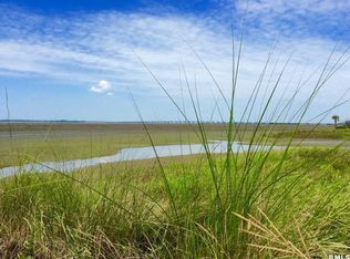 207 Willow Point Rd, Beaufort, SC 29906