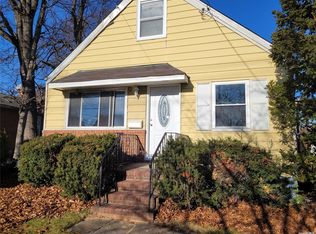 131 Copiague St, Valley Stream, NY 11580