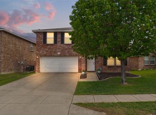 1717 Sierra Meadow Ln, Justin, TX 76247