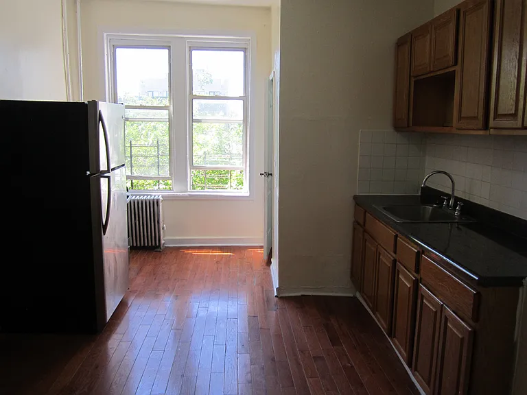 2304 Atlantic Ave #2L — Photo 13
